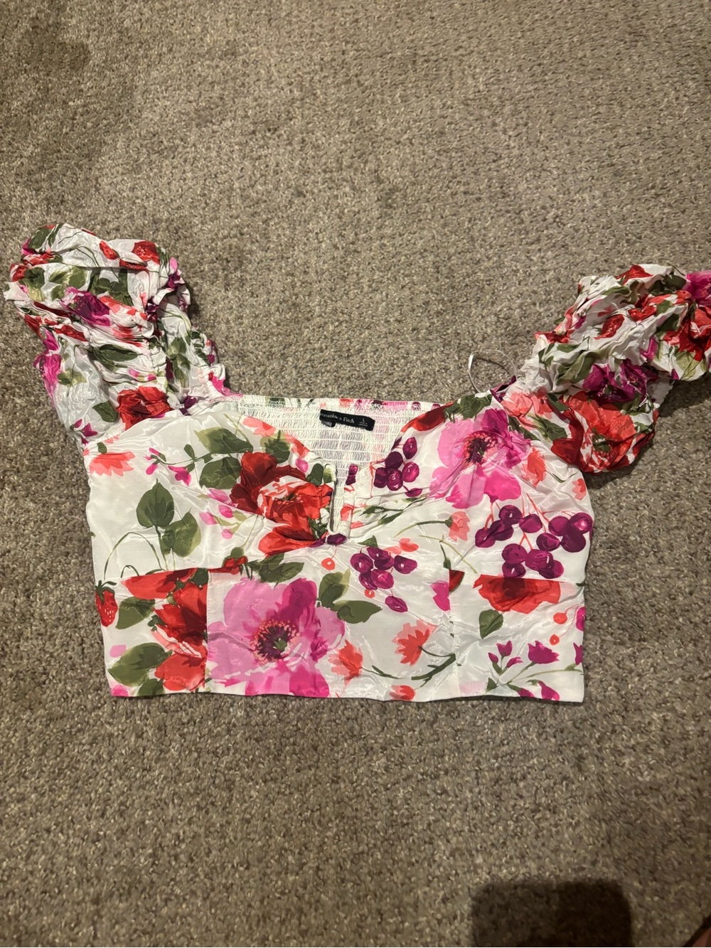 Abercrombie Floral Fruit Puff Sleeve Crop Top - Pink & Red